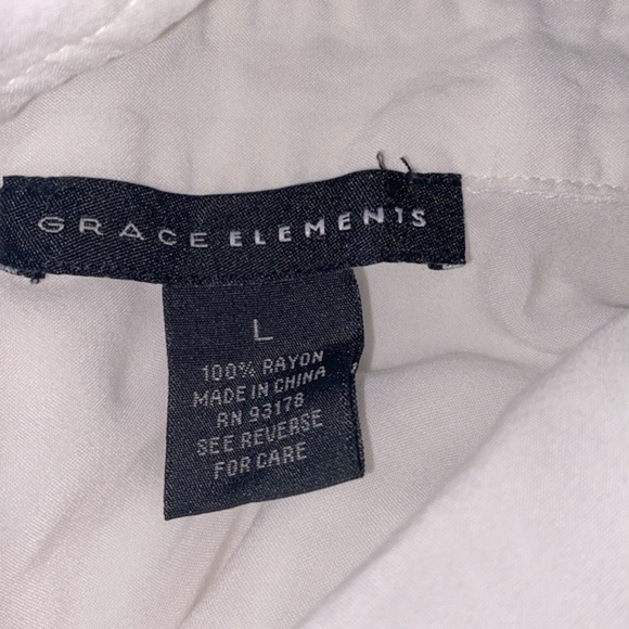 Grace Elements white top size large - Picture 4 of 4
